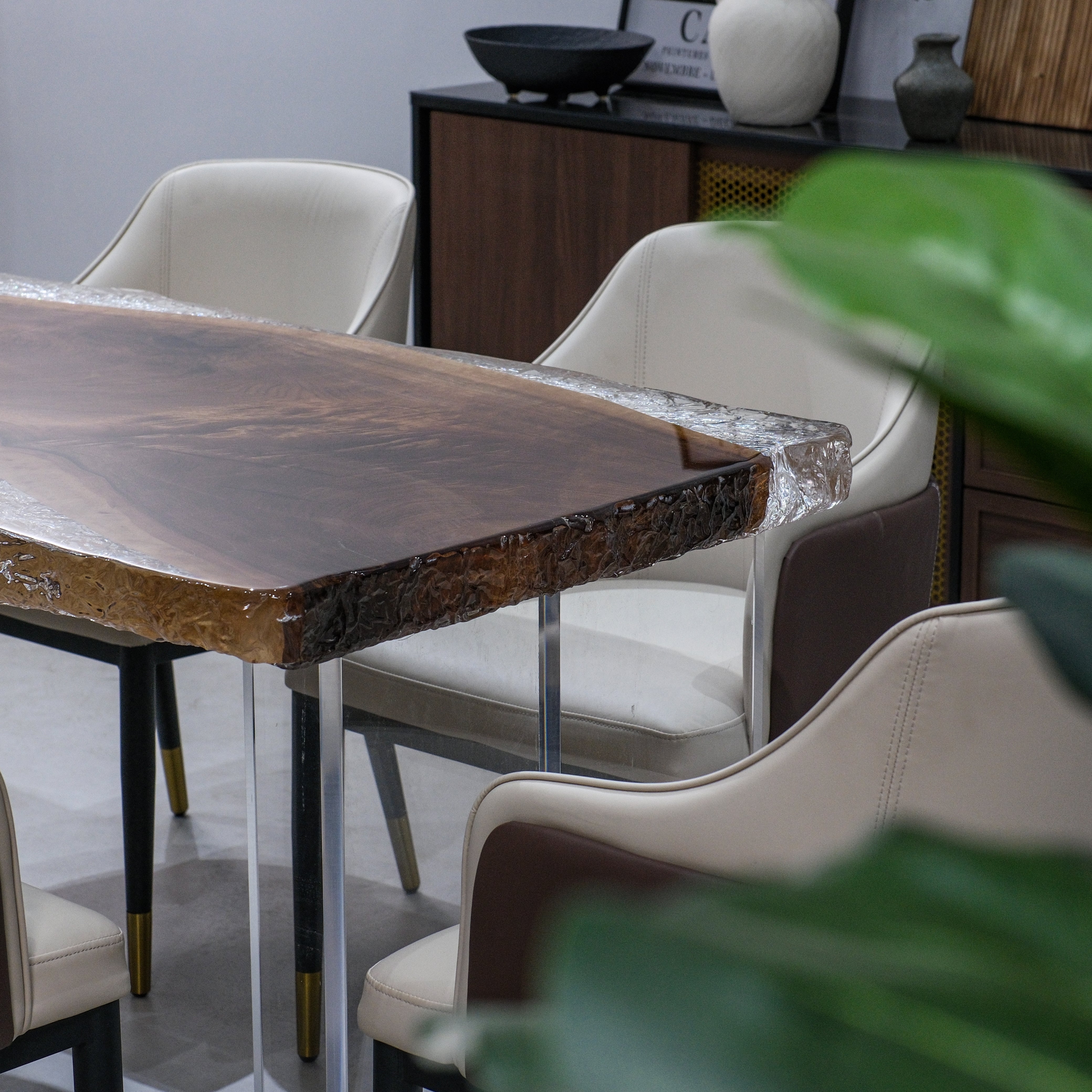 Black Walnut Epoxy Table | XHTZB8019